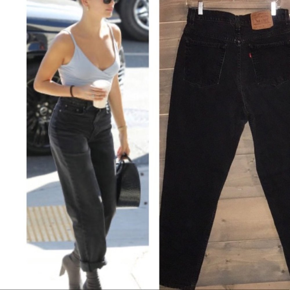 VINTAGE LEVI’S 521 MOM JEANS TAPERED FIT